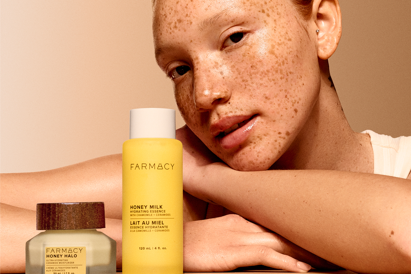SHOT 8_Tehya + Aminata – HONEY MILK + HONEY HALO_012 1 SHOT 8_Tehya + Aminata – HONEY MILK + HONEY HALO_012 1